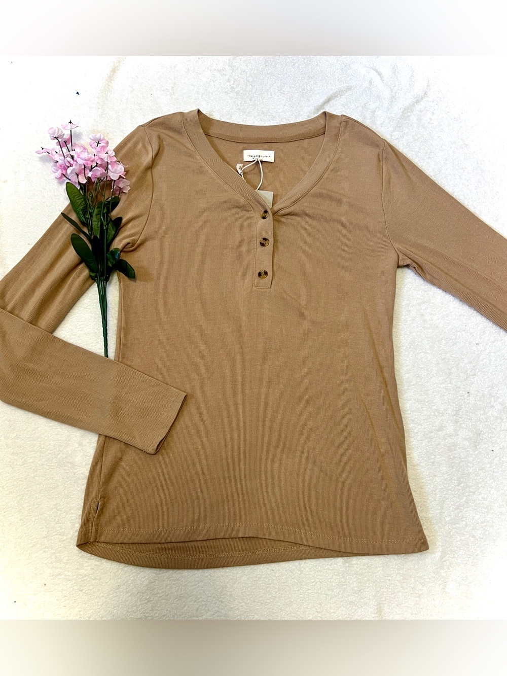 Thread & Supply NWT Frankie Henley Long Sleeve Top - Small